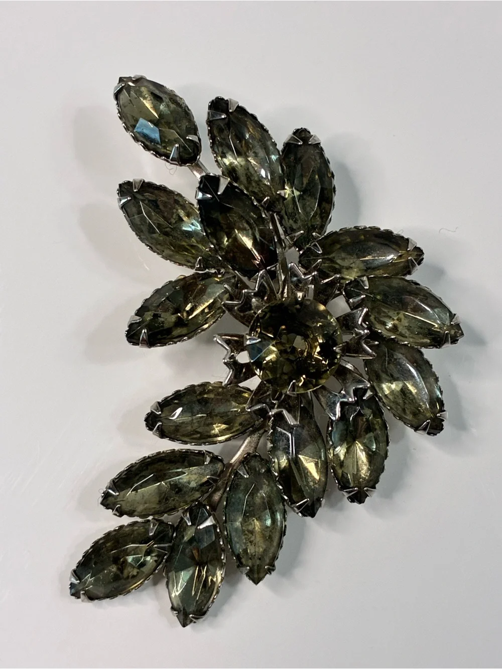 VTG Retro Olive Green Crystal Floral Brooch - Women Jewelry